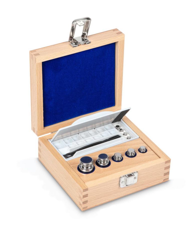 Weight set E2, cylindrical shape, with wooden box